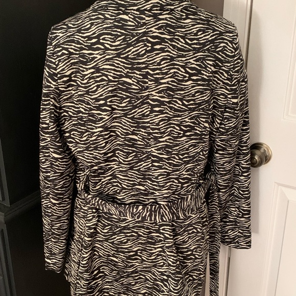 Sandro Studio lightweight animal print jacket - Picture 6 of 7